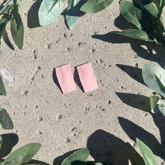 Hair Clips - Picture 6 of 6